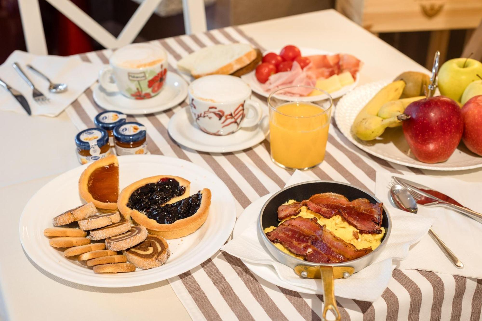 Bed and Breakfast Charming Сирмионе Экстерьер фото