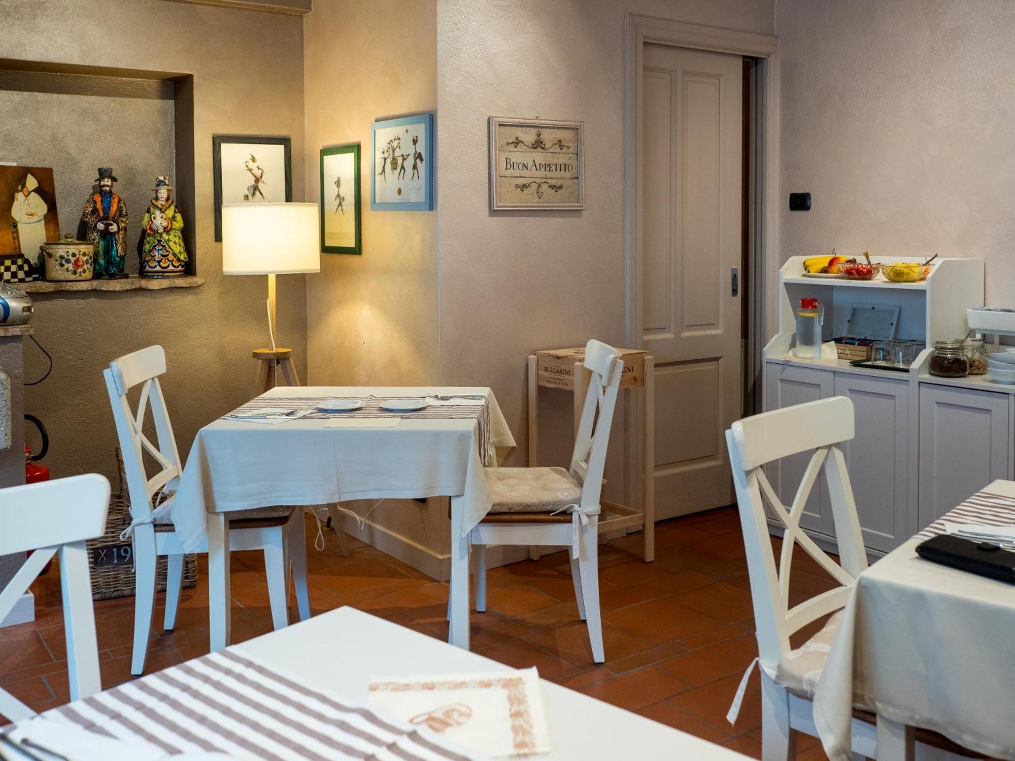 Bed and Breakfast Charming Сирмионе Экстерьер фото