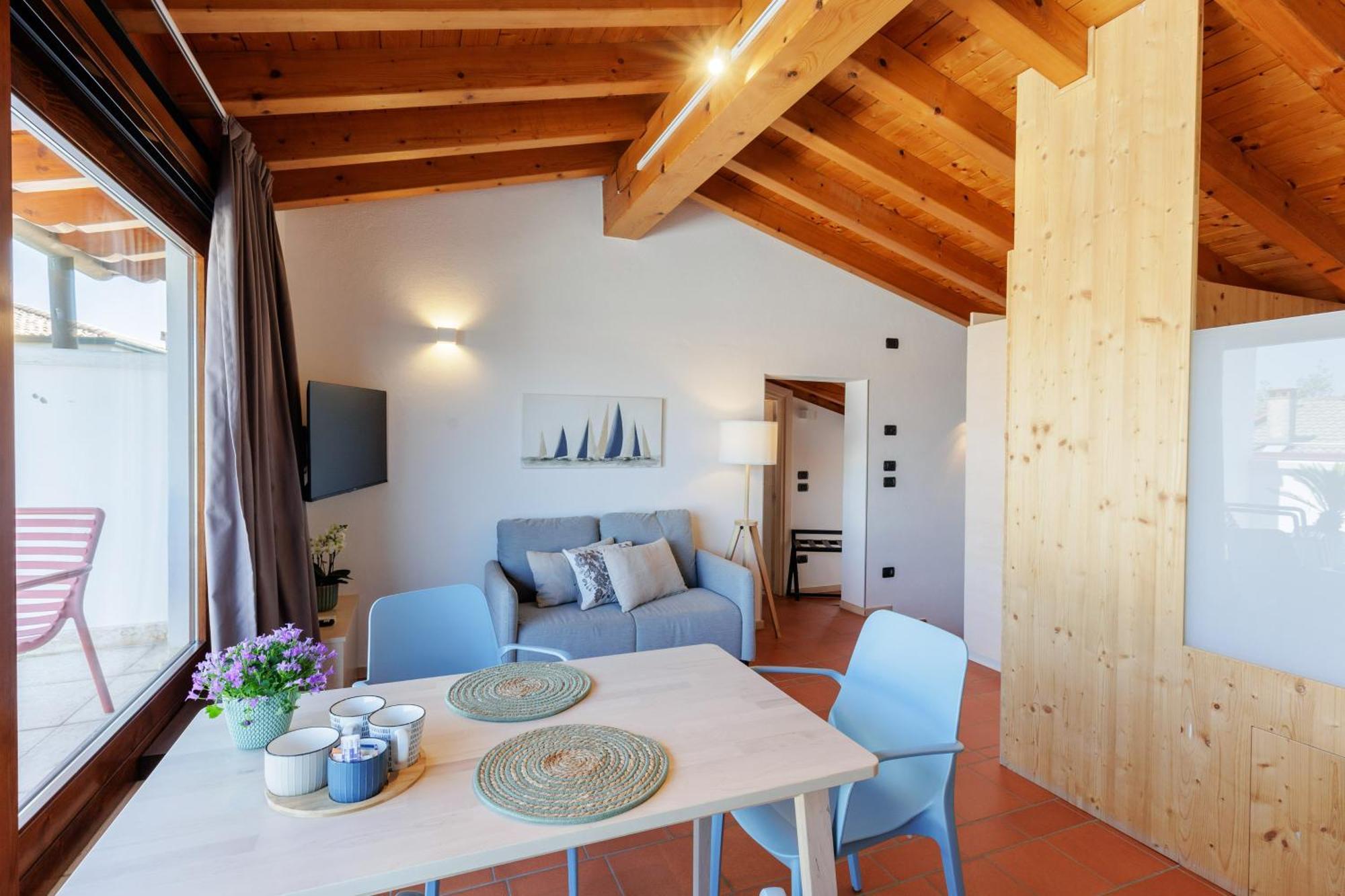Bed and Breakfast Charming Сирмионе Экстерьер фото
